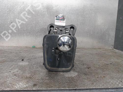 Used Shift knob Shift knob PEUGEOT 5008 (0U_, 0E_) 1.6 HDi (114 hp) 24087942 24087942