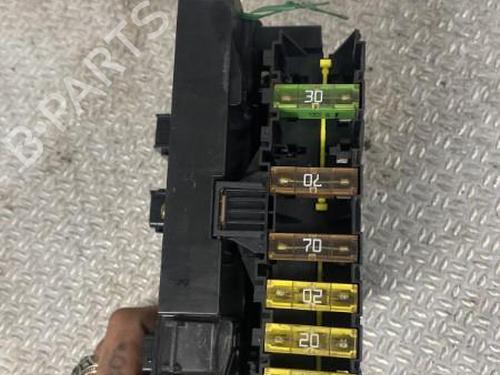 Used Fuse box PEUGEOT 206 SW (2E/K) 1.4 (75 hp) 30484440