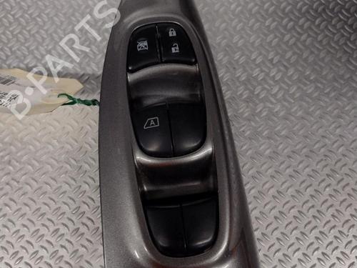 Used Left front window switch NISSAN JUKE (F15) 1.5 dCi (110 hp) 29344379