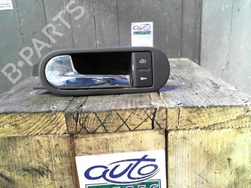 Used Front left interior door handle Front left interior door handle 24066960 24066960