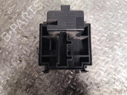 Used Headlight switch Headlight switch RENAULT TWINGO II (CN0_) 1.2 16V (CN0K, CN0V, CN0A) (76 hp) 24098676 24098676