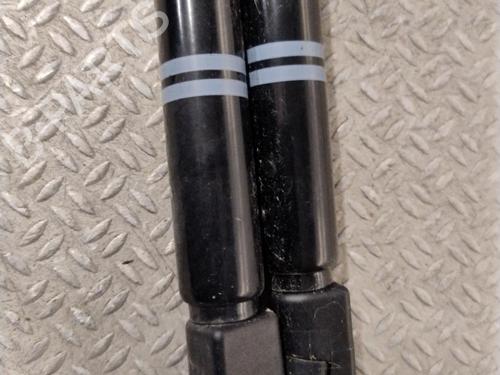 Tailgate lift support VW GOLF VIII (CD1, DA1) 2.0 TDI | BP31284103C138 - Image 3