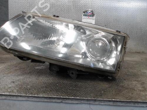 Used Left headlight RENAULT SAFRANE II (B54_) 2.2 dT (B54G) (113 hp) 24089797