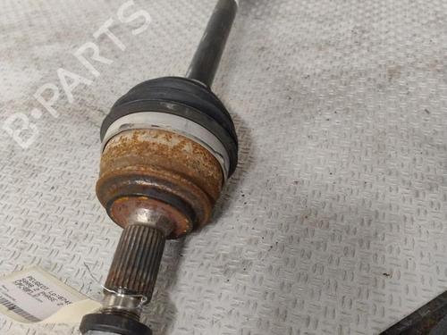 Used Right front driveshaft Right front driveshaft PEUGEOT 5008 II (MC_, MJ_, MR_, M4_) 1.5 BlueHDi 130 (MCYHZJ, MCYHZR, MCYHZX) (131 hp) 31911202 31911202