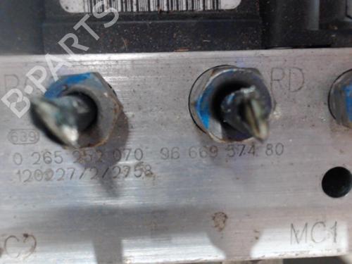 Used ABS pump ABS pump 30483578 30483578