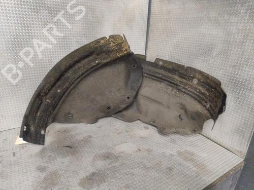 wheel-arch-renault-megane-iv-hatchback-b9amn_-2015-36462424 main image