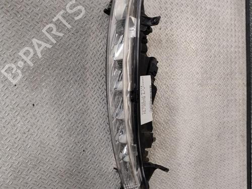 Used Left daytime light Left daytime light 24085185 24085185