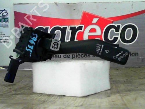 Used Steering column stalk VW GOLF VI (5K1) 2.0 TDI (110 hp) 24067456