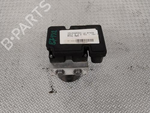 Used ABS pump ABS pump VW GOLF VI (5K1) 2.0 TDI (110 hp) 30740177 30740177
