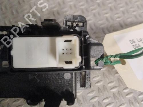 switch-ds-ds-4-ii-fr_-fb_-f3_-fp_-2021-31266080 main image