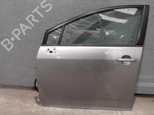 Used Left front door TOYOTA COROLLA Verso (ZER_, ZZE12_, R1_) 2.2 D-4D (AUR10_, AUR10R) (136 hp) 24088146