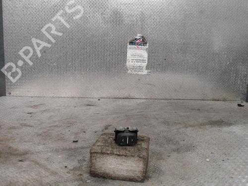 Used Left front window switch Left front window switch DACIA SANDERO II 1.2 (75 hp) 24096863 24096863