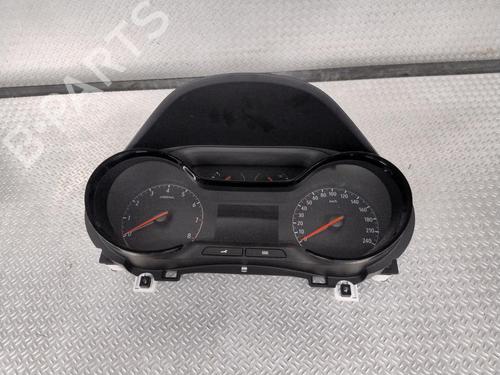 Instrument cluster OPEL CROSSLAND X / CROSSLAND (P17, P2QO) 1.2 (75) | BP27621411C47 