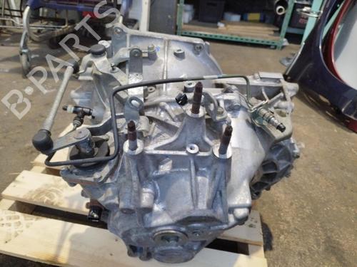 Getriebe für MITSUBISHI OUTLANDER II (CW_W) 2.2 DI-D 4WD (177 hp) 29170530