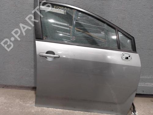 Used Right front door TOYOTA COROLLA Verso (ZER_, ZZE12_, R1_) 2.2 D-4D (AUR10_, AUR10R) (136 hp) 24088147