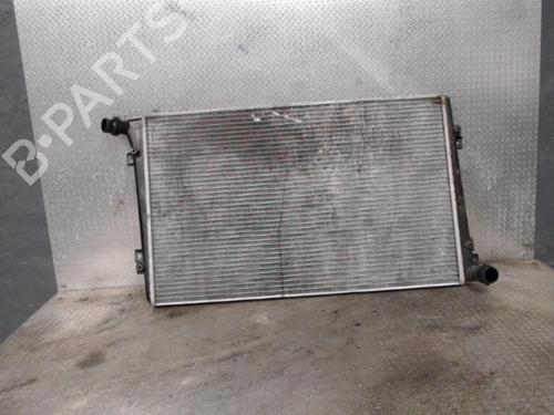 Used Water radiator Water radiator 37596117 37596117