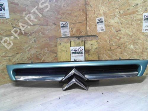 Used Grille Grille CITROËN C8 (EA_, EB_) 2.2 HDi (128 hp) 24067158 24067158