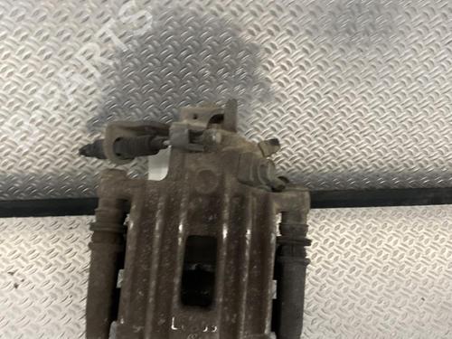 Right rear brake caliper AUDI A1 (8X1, 8XK) 2.0 TDI | BP24061845M106 