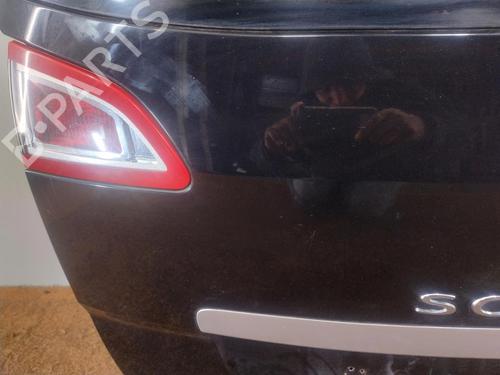 Used Tailgate RENAULT SCÉNIC III (JZ0/1_) 1.5 dCi (110 hp) 31843133