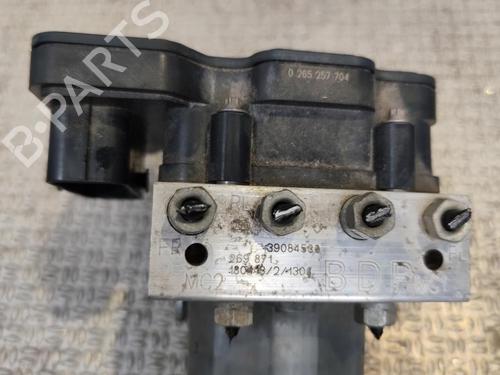 Used ABS pump ABS pump OPEL CORSA E (X15) 1.4 Turbo (08, 68) (101 hp) 29757626 29757626