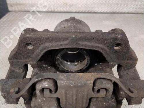 Used Right front brake caliper Right front brake caliper BMW 3 Touring (E91) 320 d (150 hp) 32377114 32377114