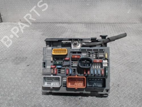 Fuse box PEUGEOT 308 I (4A_, 4C_) 1.6 HDi | BP28087849E1 