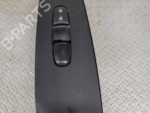 Kombi Kontakt / Stilkkontakt Kombi Kontakt / Stilkkontakt NISSAN LEAF (ZE0) Electric (109 hp) 33835437 33835437