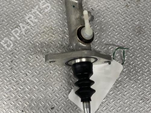 Used Brake master cylinder Brake master cylinder CITROËN AMI (9A_) Electric (9AZ2CA) (8 hp) 37596297 37596297