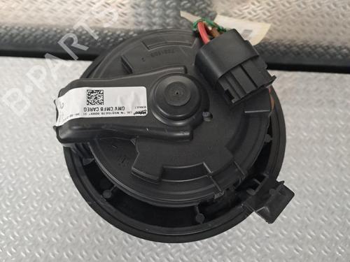 Used Heater blower motor Heater blower motor TOYOTA YARIS (_P9_) 1.4 D-4D (NLP90_, NLP90R) (90 hp) 36463407 36463407