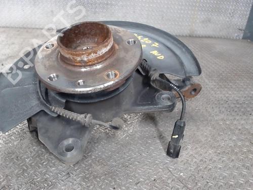 Used Right front steering knuckle Right front steering knuckle RENAULT CAPTUR II (HF_) Blue dCi 115 (HFAD) (116 hp) 24079857 24079857