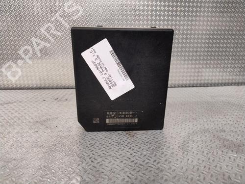 Used Fuse box Fuse box RENAULT MEGANE III Hatchback (BZ0/1_, B3_) 1.5 dCi (BZ1G, BZ1W, BZ0R) (95 hp) 30740069 30740069