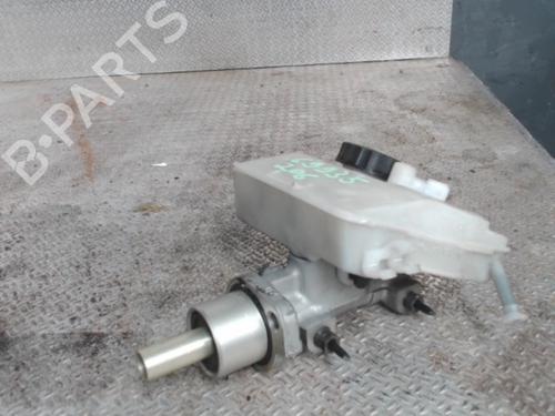 Hovedbremsecylinder PEUGEOT 206 Hatchback (2A/C) 1.4 i (75 hp) 24073650