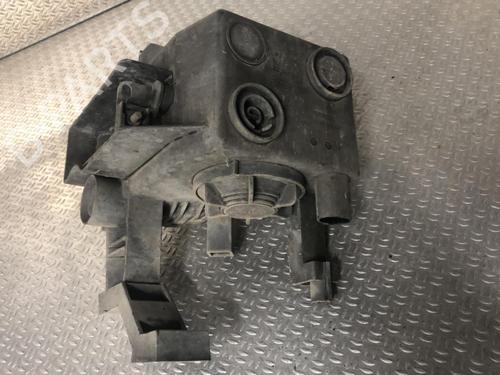 right-front-fog-light-opel-zafira-zafira-family-b-a05-2005-2006-2007-2008-2009-2010-2011-2012-2013-2014-2015-2016-2017-2018-2019-24067040 main image