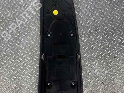Used Left front window switch Left front window switch BMW 5 (E60) 525 d (163 hp) 24101546 24101546