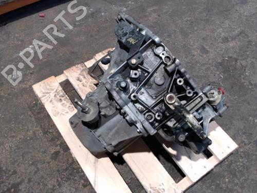 Used Gearbox PEUGEOT 206 Hatchback (2A/C) 1.9 D (69 hp) 24086123
