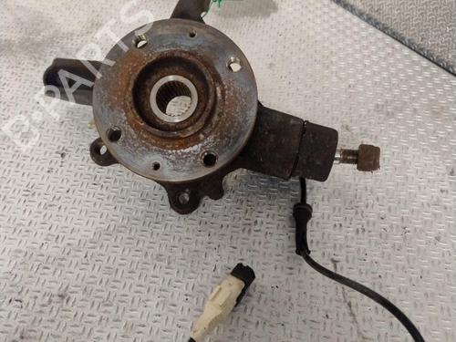 Left front steering knuckle PEUGEOT 5008 (0U_, 0E_) 1.6 HDi | BP29739529M25