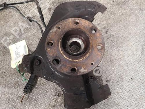Used Left front steering knuckle FIAT GRANDE PUNTO (199_) 1.2 (65 hp) 24098749