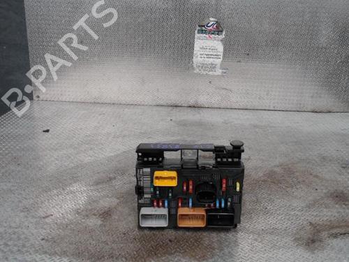 Used Fuse box Fuse box CITROËN C3 I (FC_, FN_) 1.6 16V HDi (90 hp) 30484257 30484257