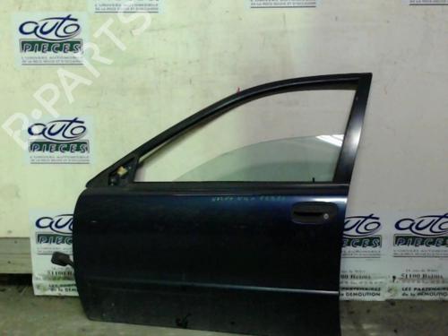 Dør venstre foran VOLVO V40 Estate (645) 1.9 DI (115 hp) 24070317