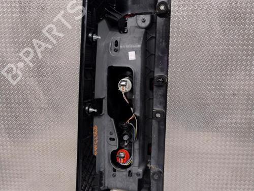 right-taillight-renault-trafic-iii-bus-jg_-2014-37002438 main image