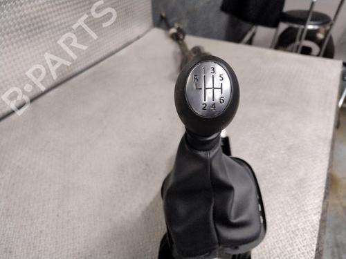 Used Shift knob Shift knob RENAULT SCÉNIC III (JZ0/1_) 1.5 dCi (86 hp) 32037763 32037763