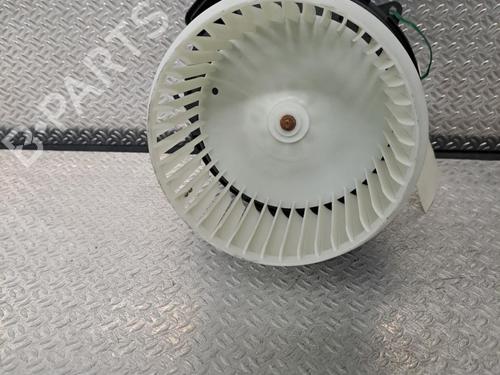 Used Heater blower motor RENAULT CAPTUR II (HF_) TCe 130 (HFMF) (131 hp) 24092301
