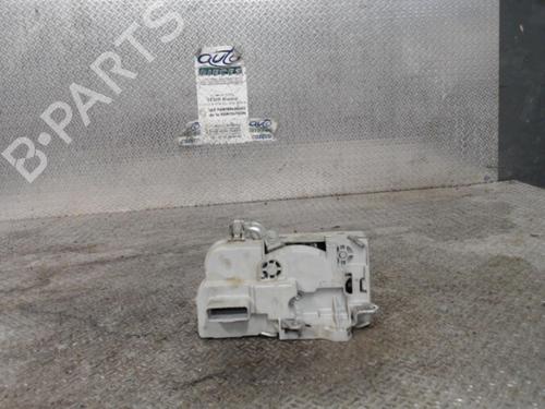Vergrendeling links voor PEUGEOT PARTNER Box Body/MPV (5_, G_) 1.6 HDi 90 (90 hp) 24085821