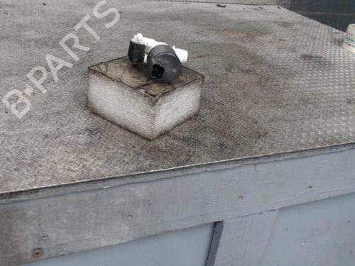 washer-pump-renault-megane-iv-hatchback-b9amn_-2015-24093138 main image