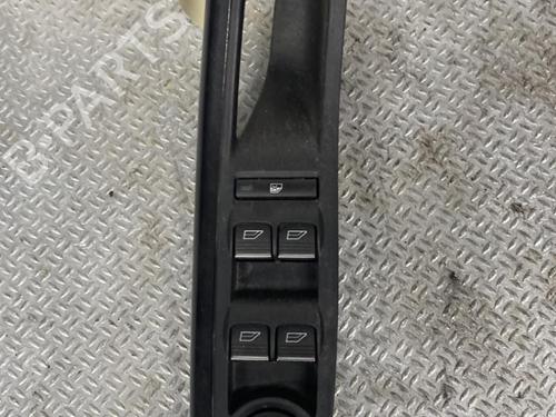 Used Left front window switch Left front window switch 24060560 24060560