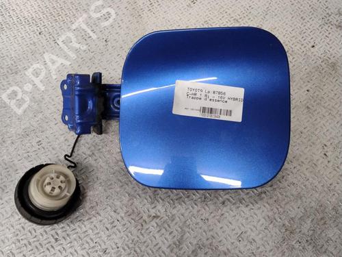 fuel-flap-toyota-c-hr-_x1_-2016-26450093 main image