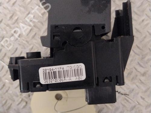 Used Switch Switch RENAULT SCÉNIC III (JZ0/1_) 1.5 dCi (110 hp) 33331058 33331058