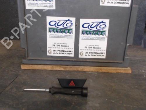 Used Warning switch Warning switch TOYOTA IQ (_J1_) 1.0 (KGJ10_, KGJ10R) (68 hp) 24069549 24069549