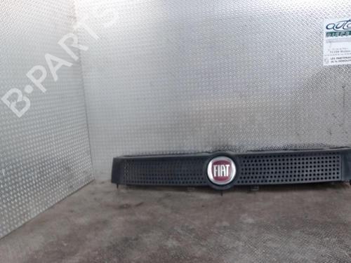 Grill FIAT PANDA (169_) 1.1 (169.AXA1A) (54 hp) 24086655
