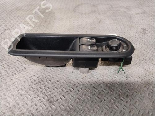 Used Left front window switch Left front window switch RENAULT TWINGO II (CN0_) 1.5 dCi (CN0E) (64 hp) 25703929 25703929